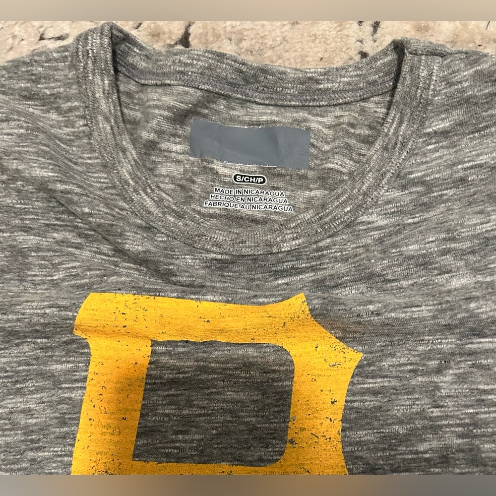 Majestic Pittsburgh Pirates MLB Baseball Men's Gray T-Shirt Sz: S - Picture 2 of 3